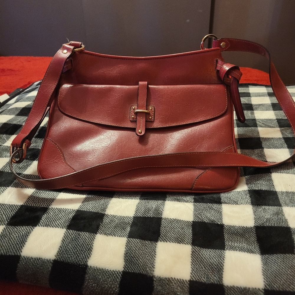 liz claiborne crossbody shoulder bag
